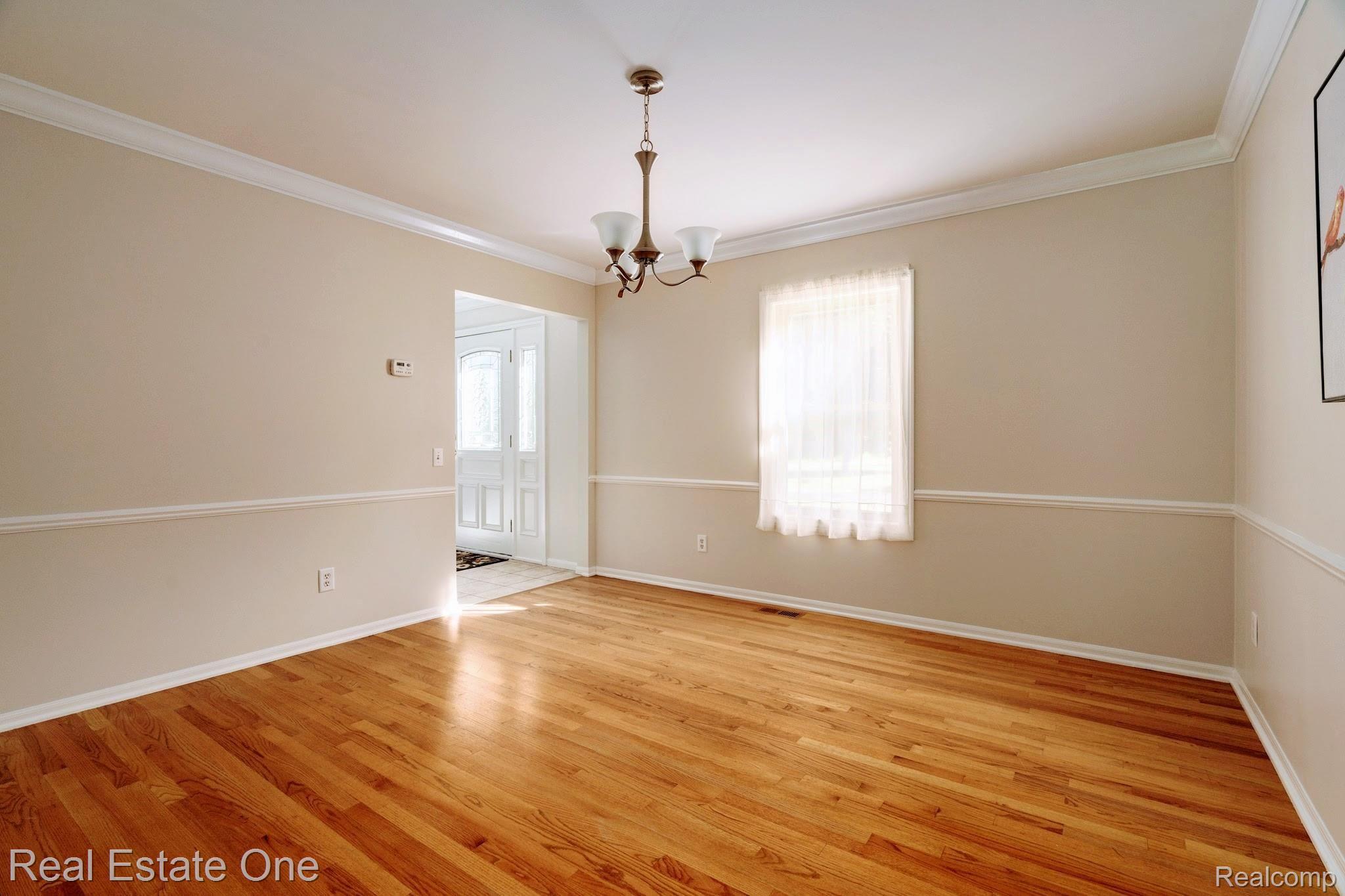 9701 Klais Road Clarkston, MI 48348 - Photo 12 of 34 9701-Klais-Rd-19.jpg