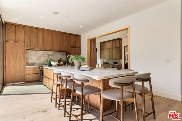 $5,995,000 | 1185 McClellan Drive, Los Angeles, CA 90049