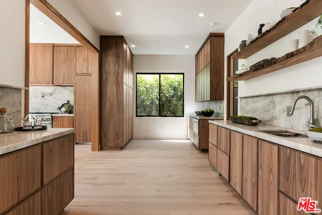 $5,995,000 | 1185 McClellan Drive, Los Angeles, CA 90049