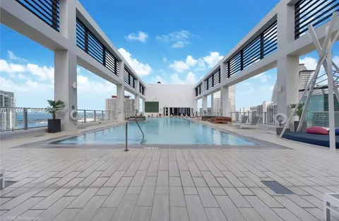 $2,700 | 151 Southeast 1st Street, Unit 1706, Miami, FL 33131