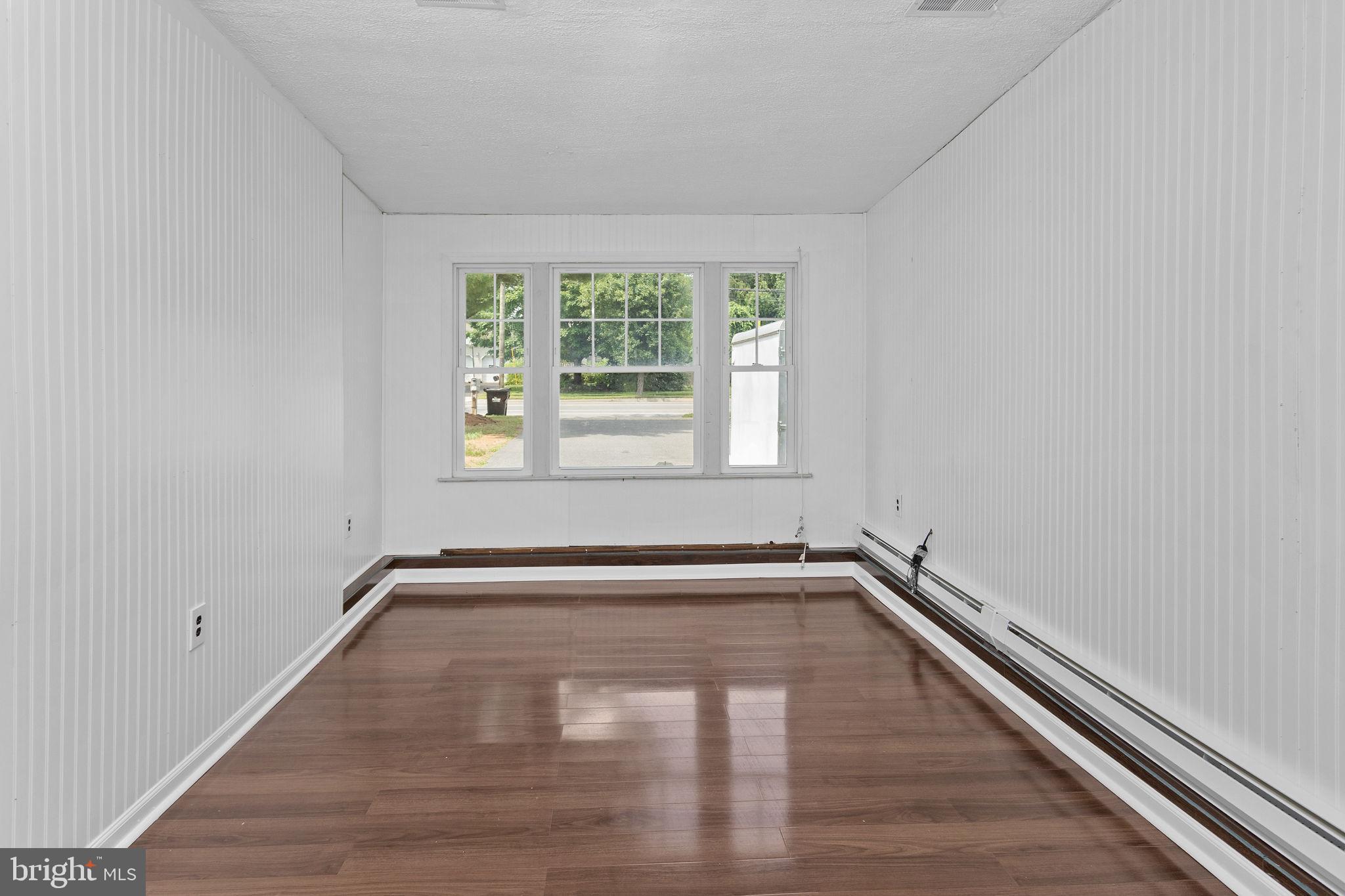 469 Flock Road Hamilton, NJ 08619 - Photo 8 of 29 Family Room