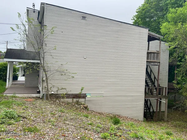 $209,000 | 31-33 Malta Avenue, Ballston Spa, NY 12020