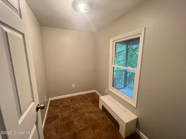 $209,000 | 31-33 Malta Avenue, Ballston Spa, NY 12020