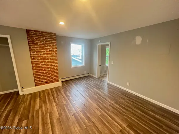 $209,000 | 31-33 Malta Avenue, Ballston Spa, NY 12020