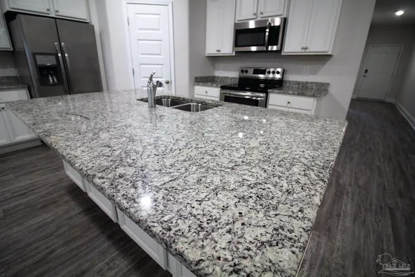 $2,050 | 3900 Hawks Landing Circle, Pace, FL 32571