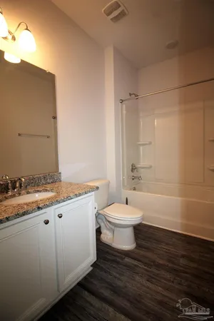 $2,050 | 3900 Hawks Landing Circle, Pace, FL 32571