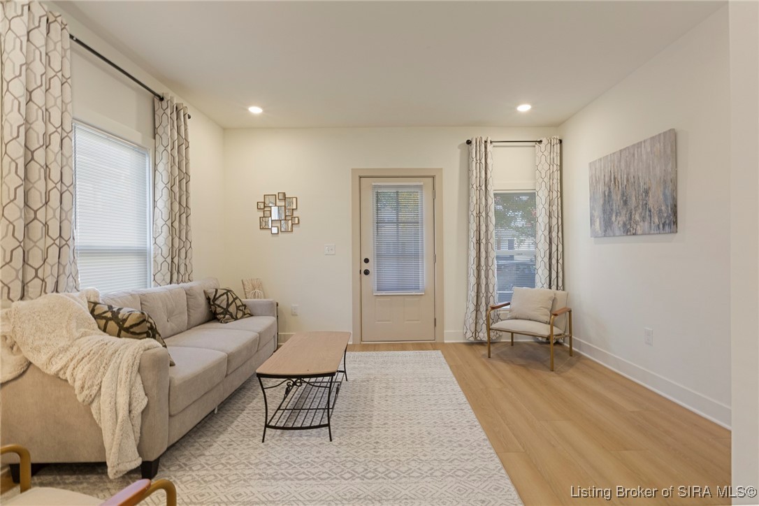 2219 Reno Avenue New Albany, IN 47150 - Photo 5 of 27