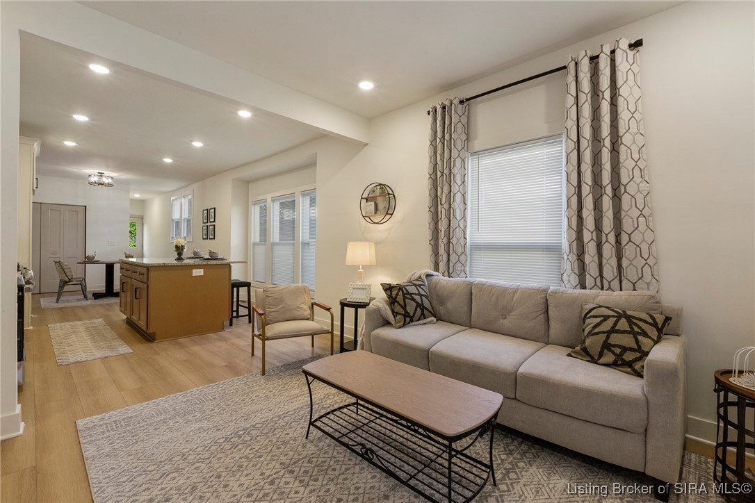 2219 Reno Avenue New Albany, IN 47150 - Photo 7 of 27