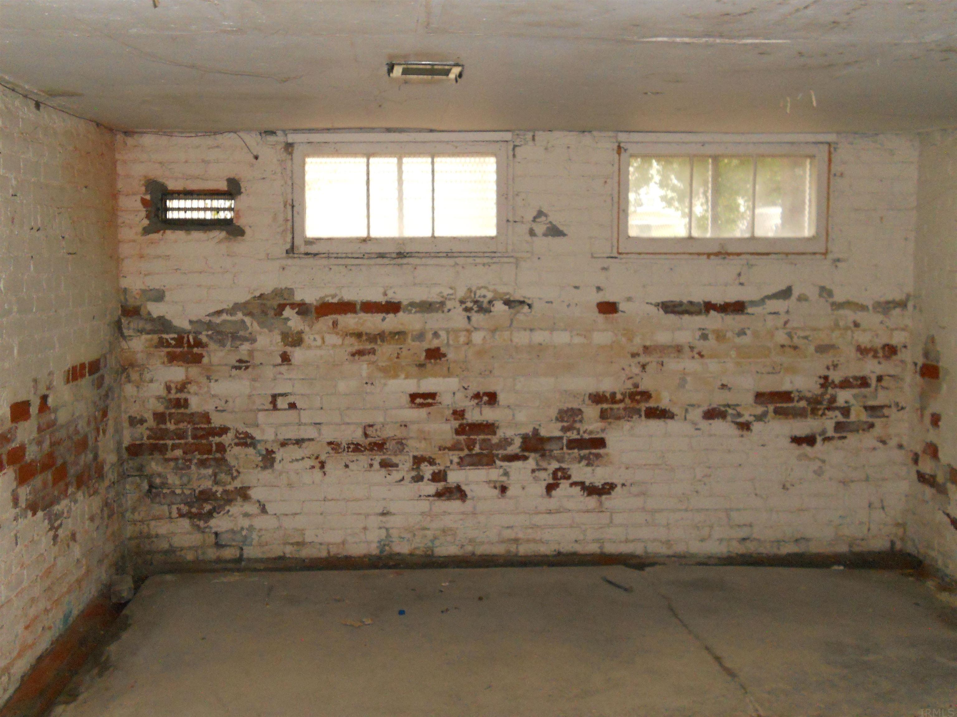 1114 Monroe Street Fort Wayne, IN 46802 - Photo 16 of 21