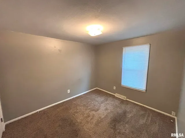 $67,000 | 515 North Marion Street, Salem, IL 62881