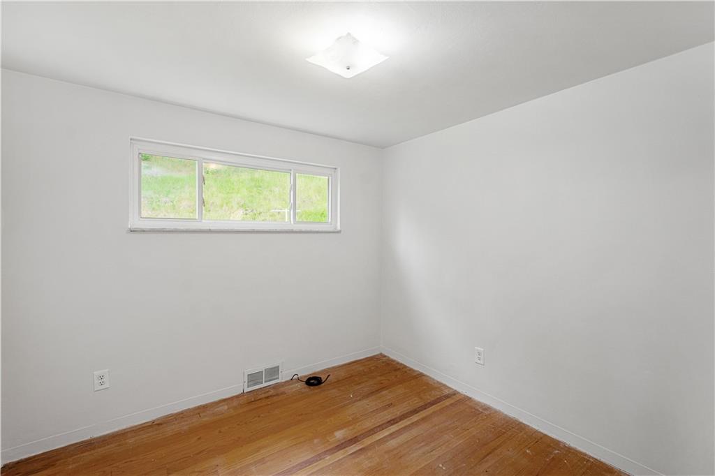 479 Spring Valley Road West Mifflin, PA 15122 - Photo 15 of 29 Gallery Image 15