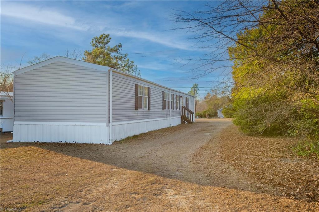 1952 Highway 220 Ellerbe, NC 28338 - Photo 15 of 18