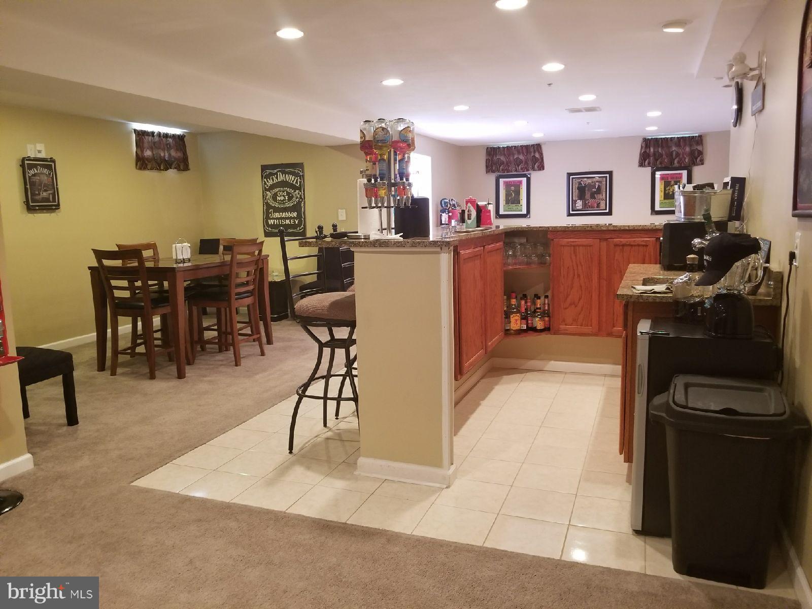 12511 Livingston Road Fort Washington, MD 20744 - Photo 24 of 24 Bar/Lounge