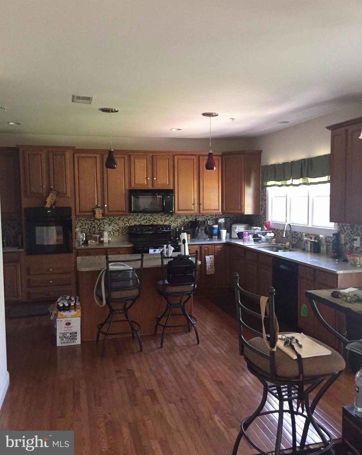 12511 Livingston Road Fort Washington, MD 20744 - Photo 5 of 24 Kitchen