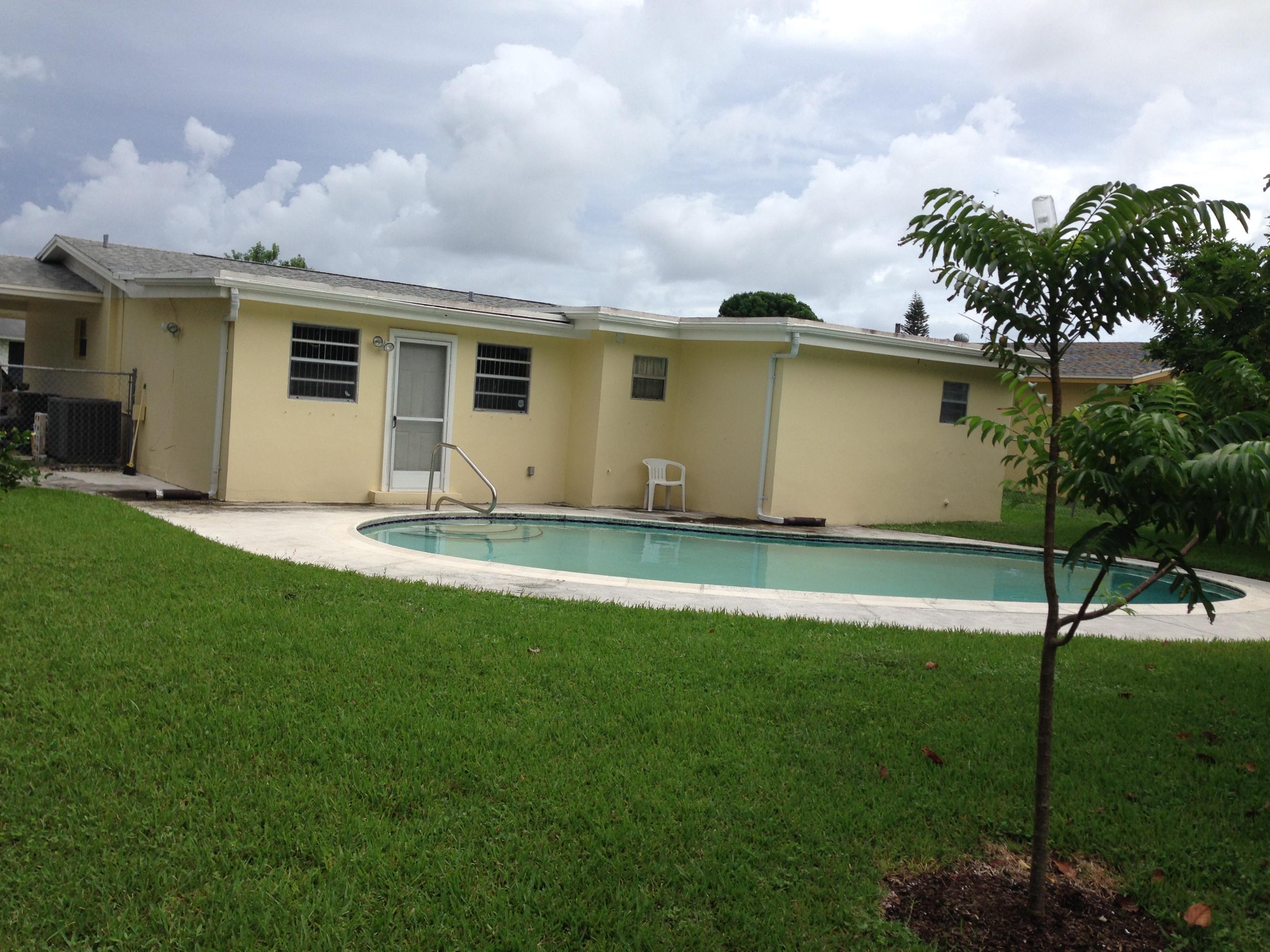 3856 Kewanee Road Lake Worth, FL 33462 - Photo 8 of 11 IMG_2441