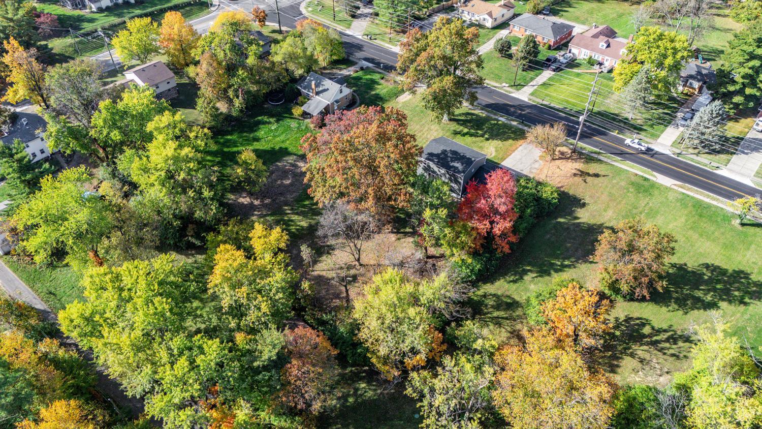 3138 Ebenezer Road Cincinnati, OH 45248 - Photo 5 of 57