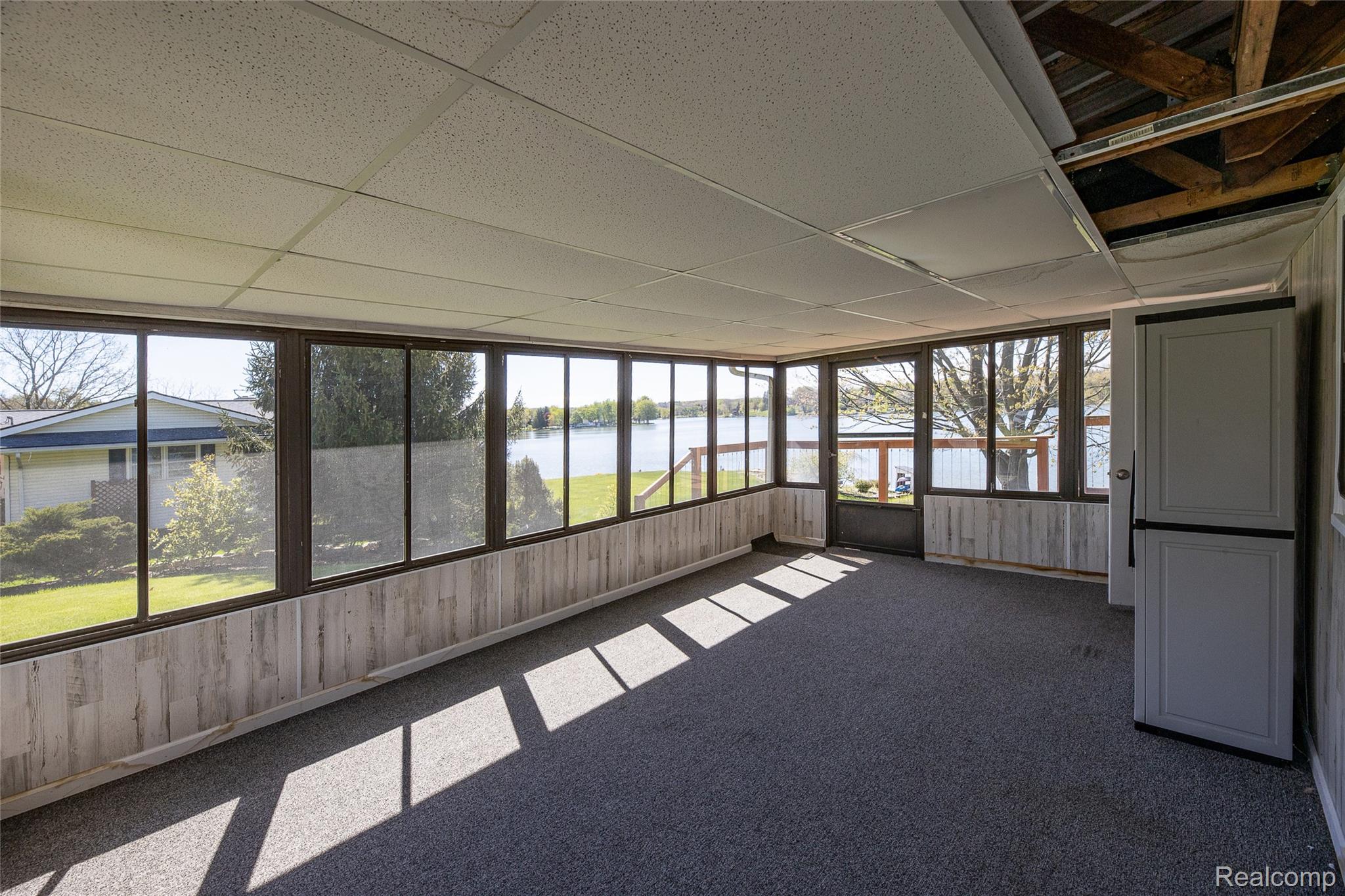 2855 Farmers Creek Road Metamora, MI 48455 - Photo 24 of 51 Sunroom
