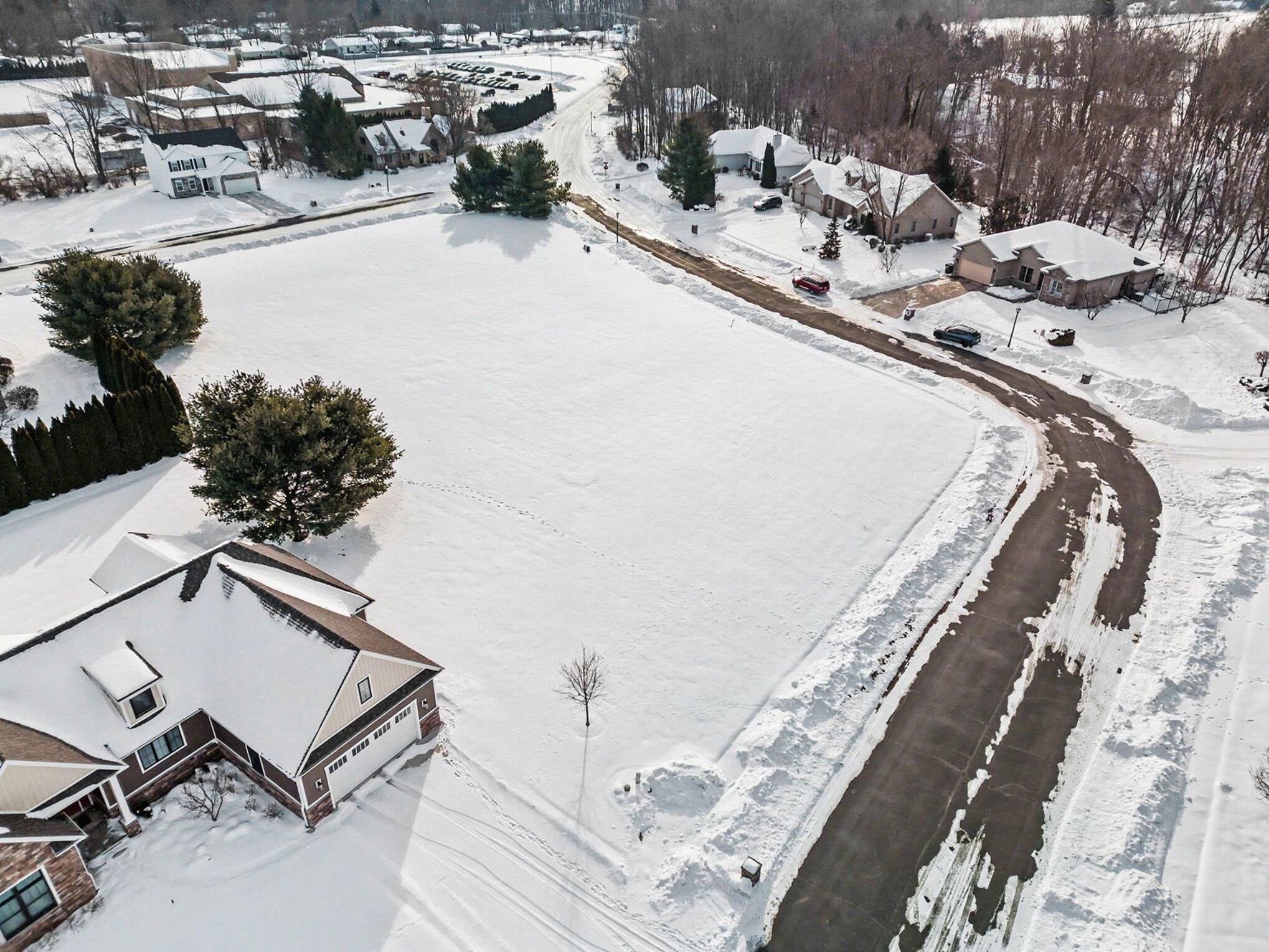545 Wittenberg Path St. Joseph, MI 49085 - Photo 15 of 26 010_file_9013