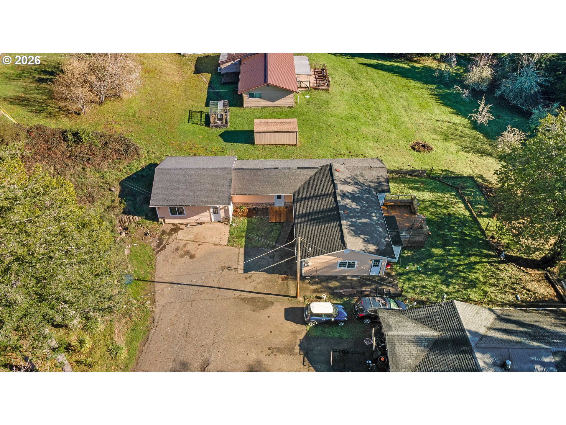 1643 Shelley Road Coquille, OR 97423 - Photo 2 of 39 a black and white photo of a city