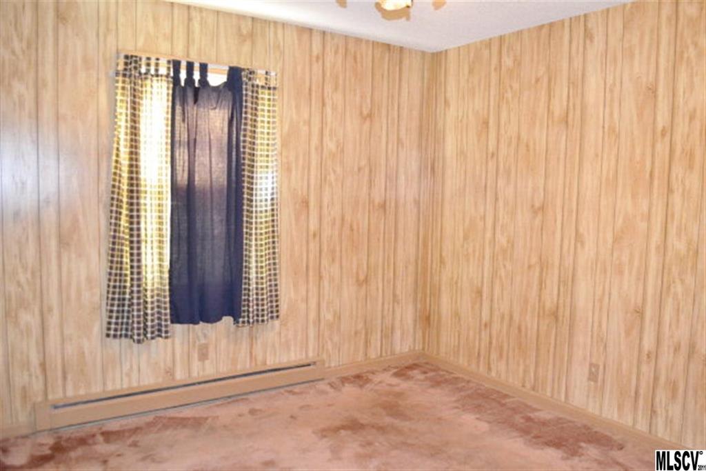 2109 Hartland Road Morganton, NC 28655 - Photo 5 of 10 Gallery Image 5