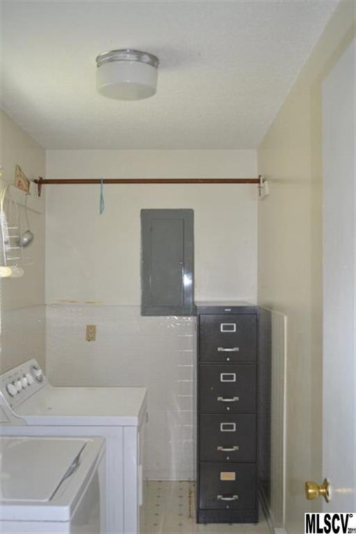 2109 Hartland Road Morganton, NC 28655 - Photo 8 of 10 Gallery Image 8