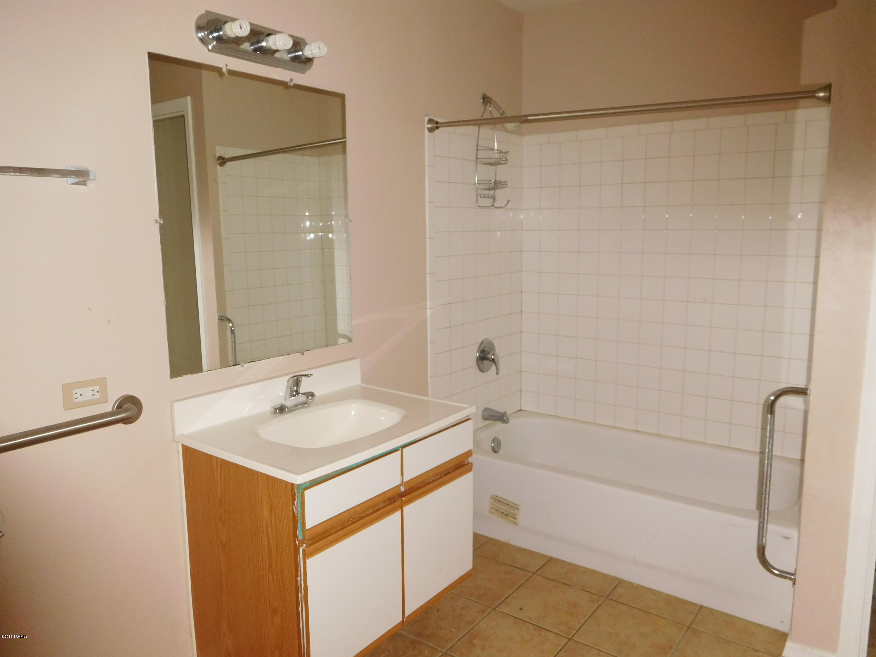 350 North Silverbell Road, Unit 130131 Tucson, AZ 85745 - Photo 17 of 30