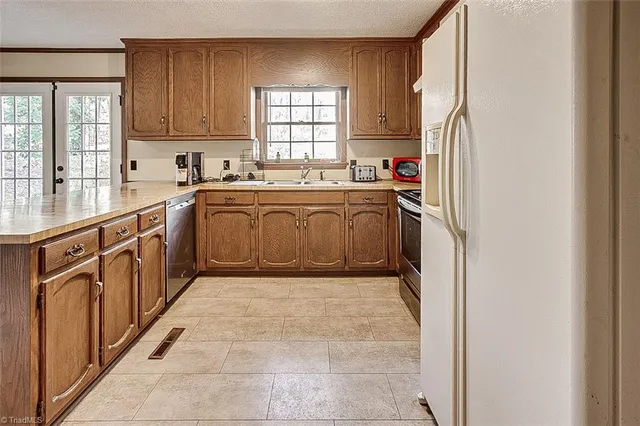 $369,500 | 1211 Canterbury Trail, Asheboro, NC 27205