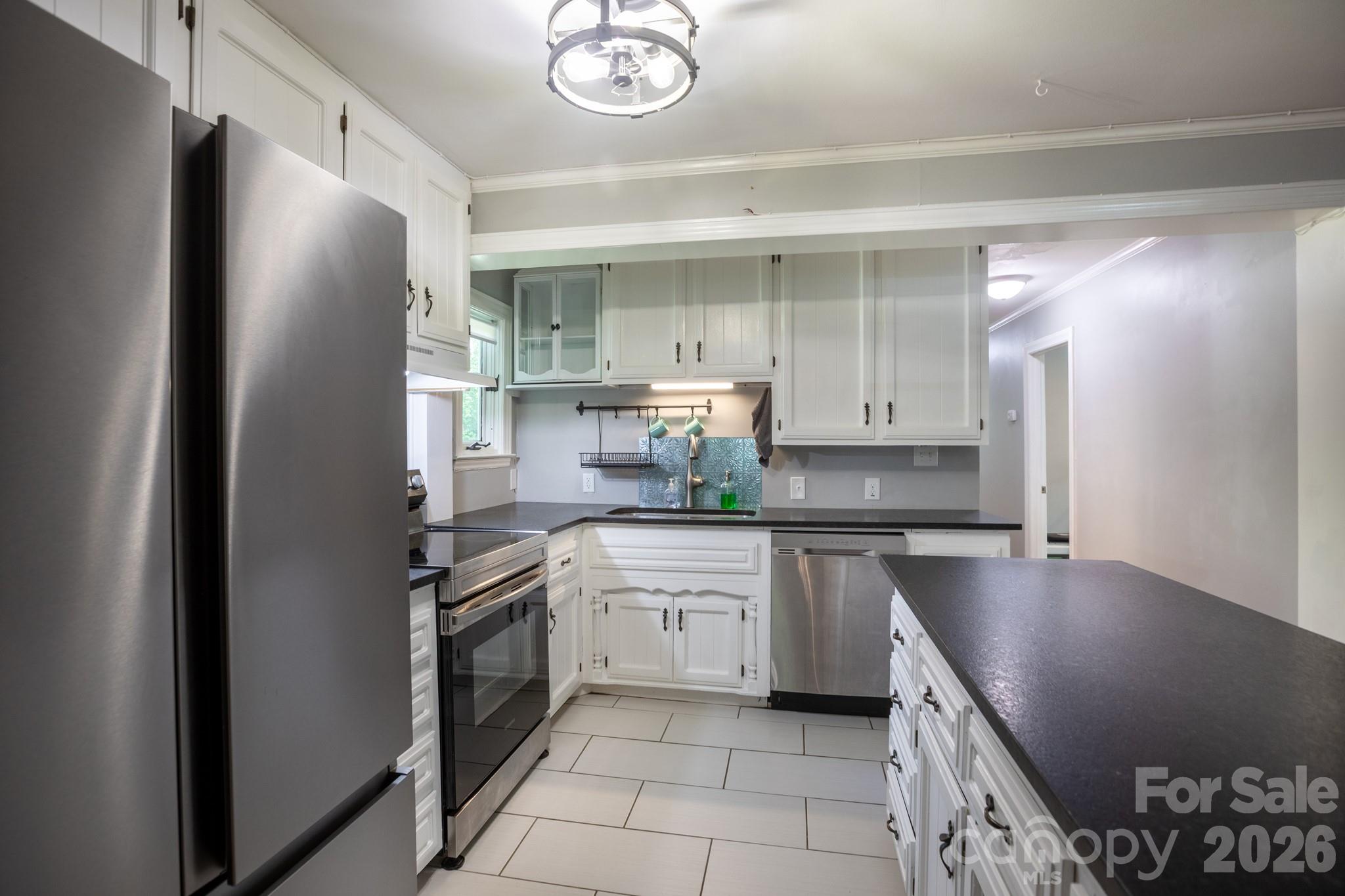 10623 Rozzelles Ferry Road Charlotte, NC 28214 - Photo 17 of 44