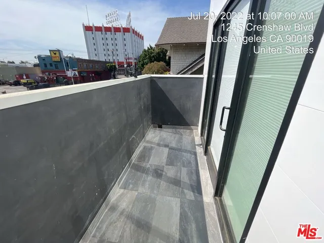 $2,400,000 | Crenshaw Boulevard, Los Angeles, CA 90019