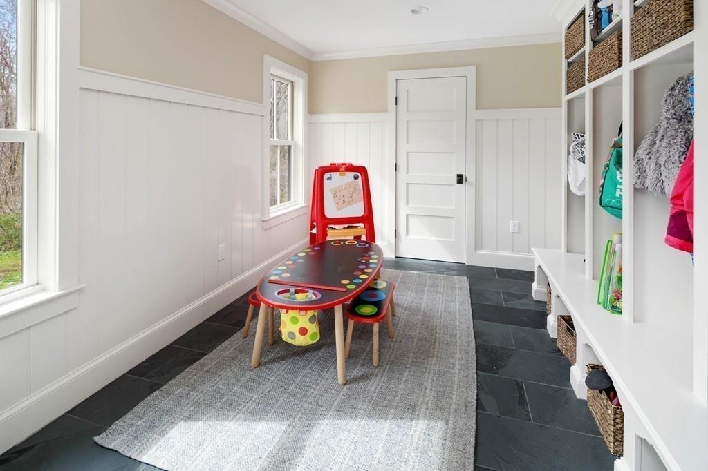 8 Smith Road Hingham, MA 02043 - Photo 17 of 39 Gallery Image 17