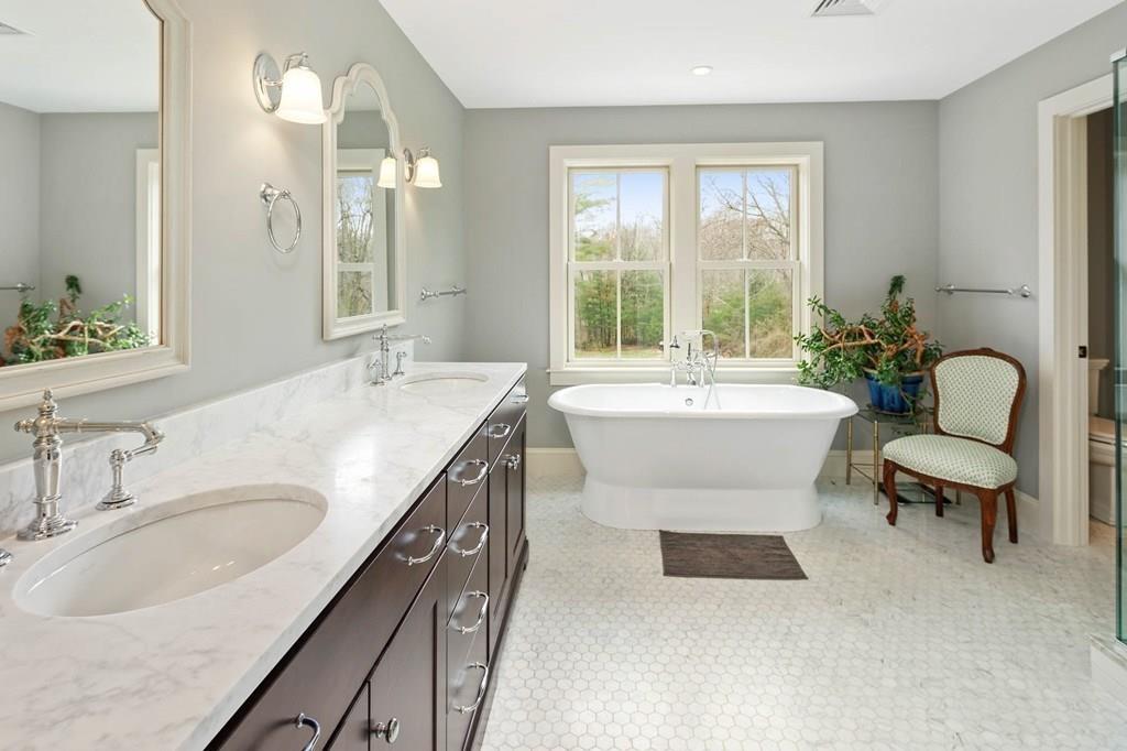 8 Smith Road Hingham, MA 02043 - Photo 21 of 39 Gallery Image 21