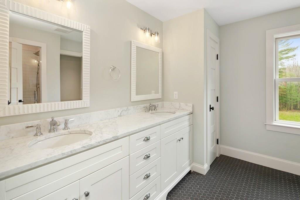 8 Smith Road Hingham, MA 02043 - Photo 26 of 39 Gallery Image 26