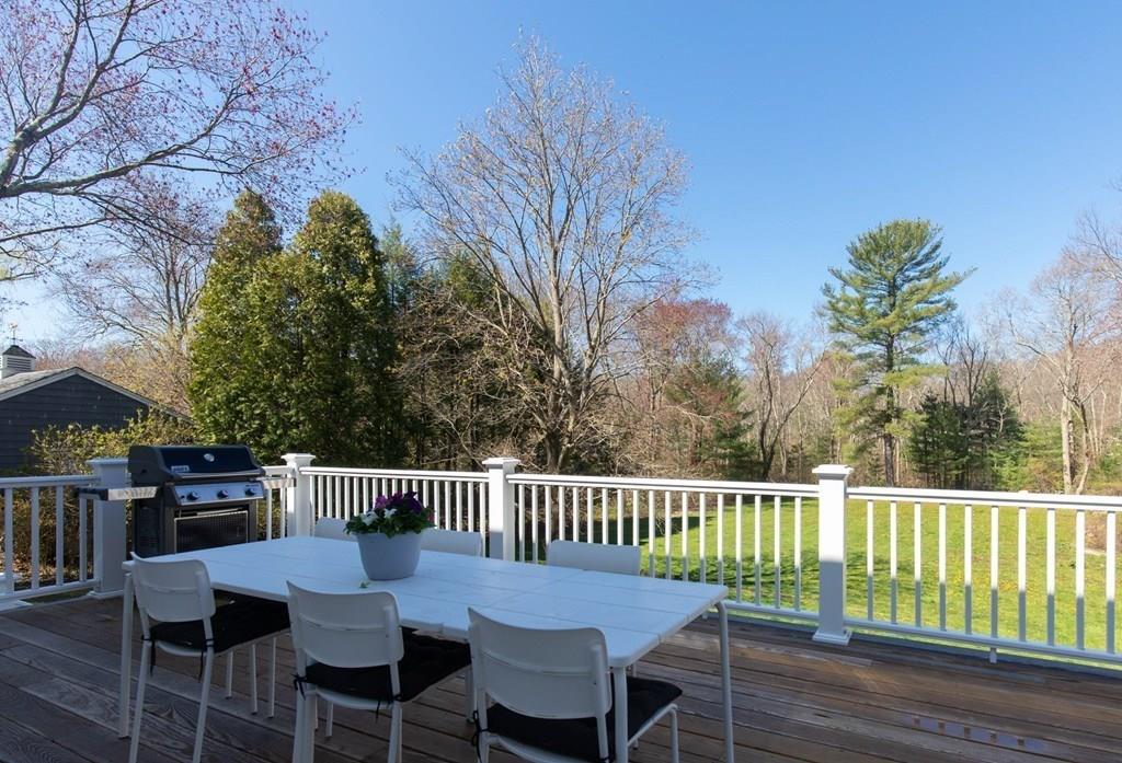 8 Smith Road Hingham, MA 02043 - Photo 9 of 39 Gallery Image 9