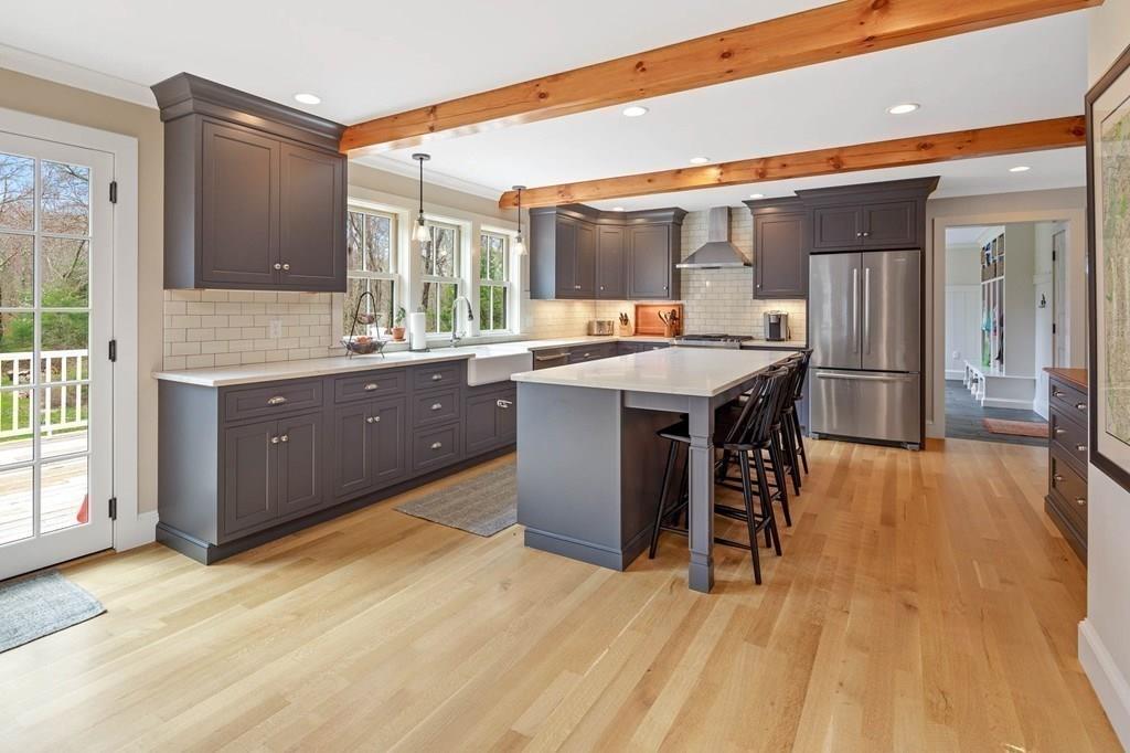 8 Smith Road Hingham, MA 02043 - Photo 10 of 39 Gallery Image 10