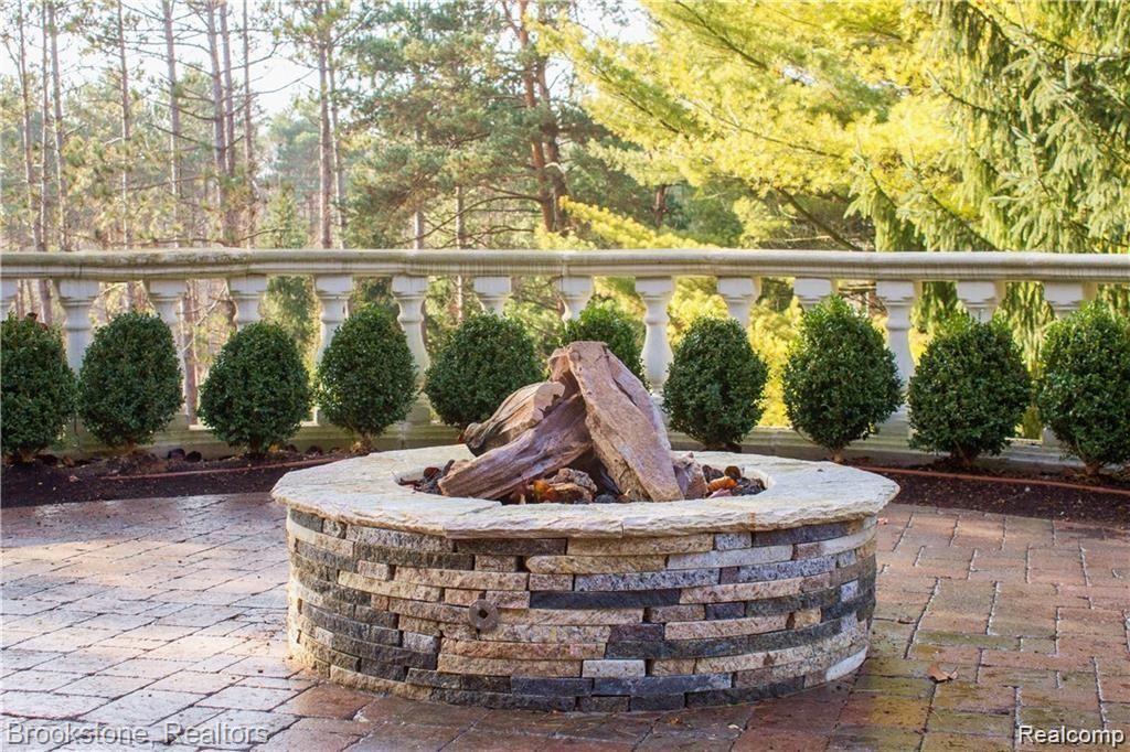 7635 Fen Ridge Clarkston, MI 48348 - Photo 15 of 62