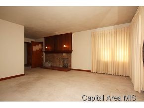 4948 Old Rte 36 Springfield, IL 62707 - Photo 5 of 20