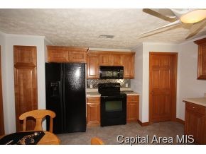 4948 Old Rte 36 Springfield, IL 62707 - Photo 7 of 20