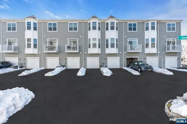 $475,000 | 17 Jasmine Lane, Unit 1109, Garfield, NJ 07026