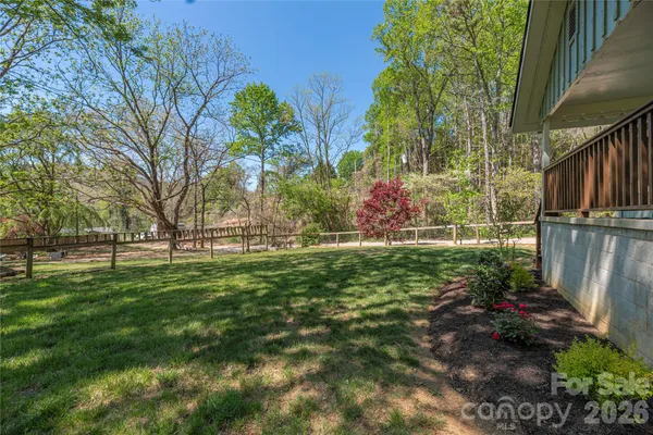 $395,000 | 35 Grey Rock Valley, Black Mountain, NC 28711