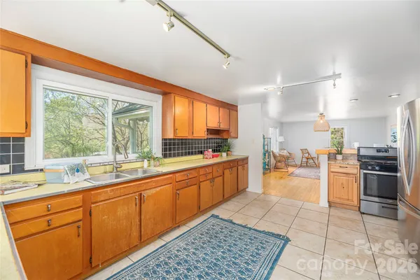 $395,000 | 35 Grey Rock Valley, Black Mountain, NC 28711