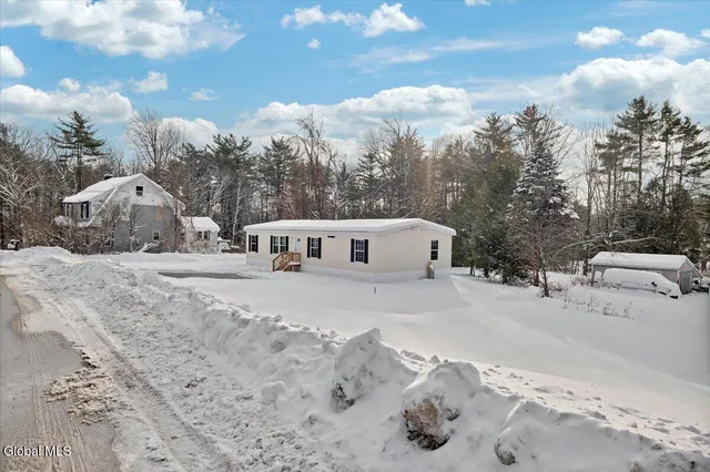 $297,000 | 51 West Mountain Road, Corinth, NY 12822