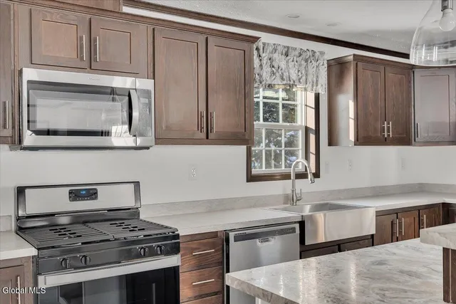 $297,000 | 51 West Mountain Road, Corinth, NY 12822