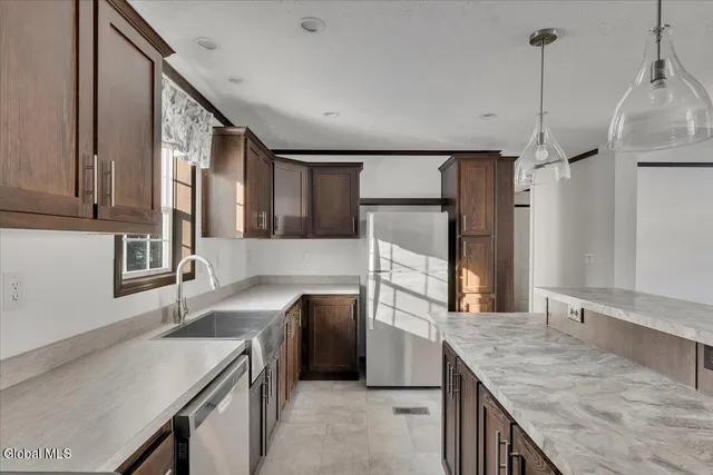 $297,000 | 51 West Mountain Road, Corinth, NY 12822