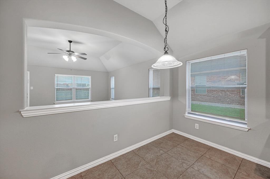 8204 Tierra Del Sol Road Arlington, TX 76002 - Photo 7 of 18