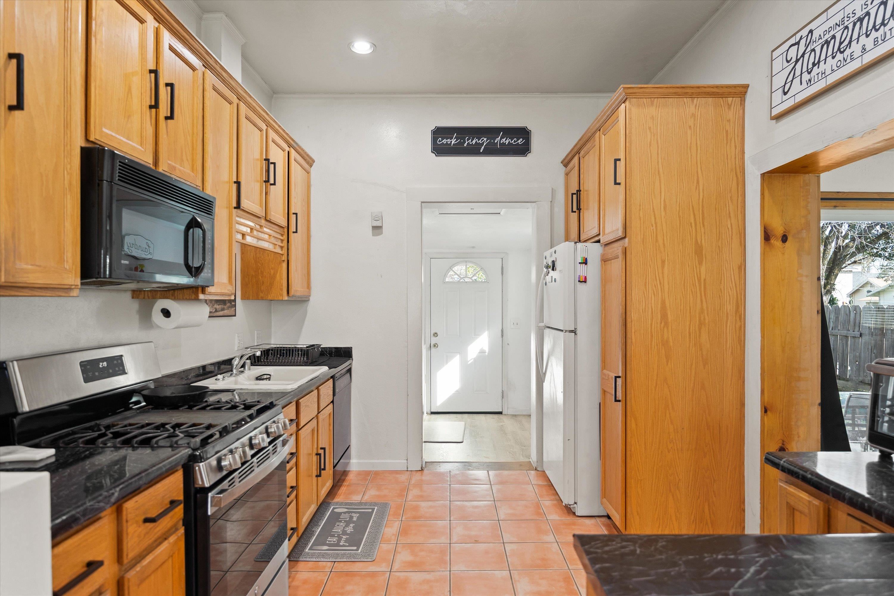 611 Hoag Street, Unit 250 Corning, CA 96021 - Photo 10 of 25