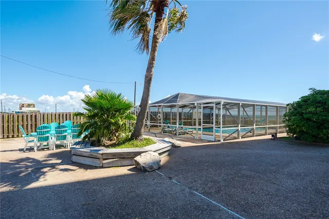 $1,900 | 4242 Gulfbreeze Boulevard, Unit 405, Corpus Christi, TX 78402