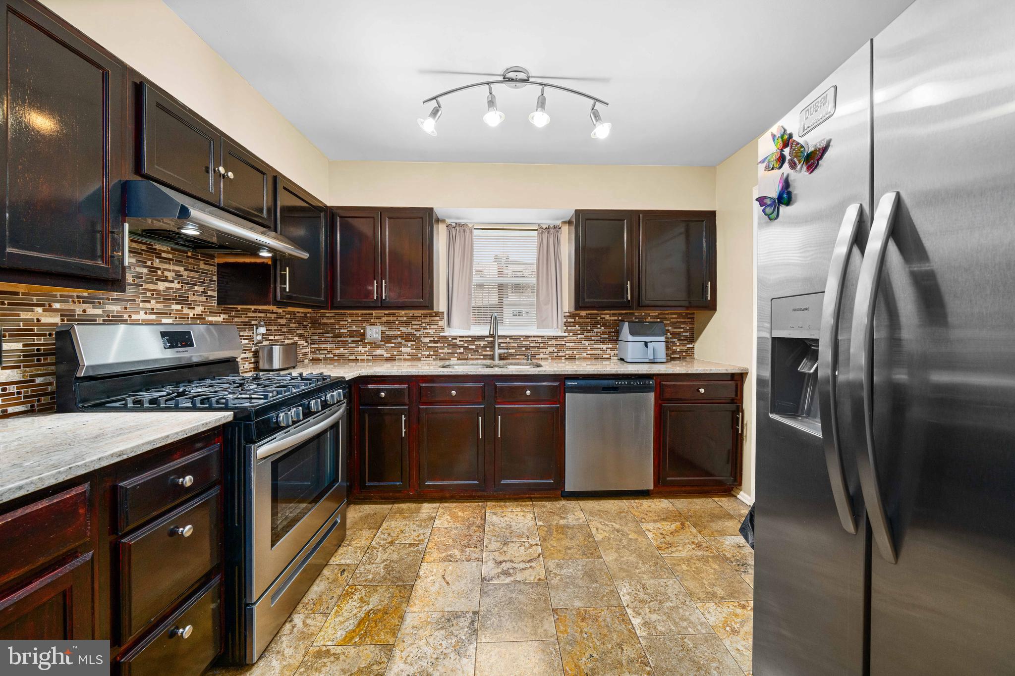 1931 North 23rd Street Philadelphia, PA 19121 - Photo 7 of 27