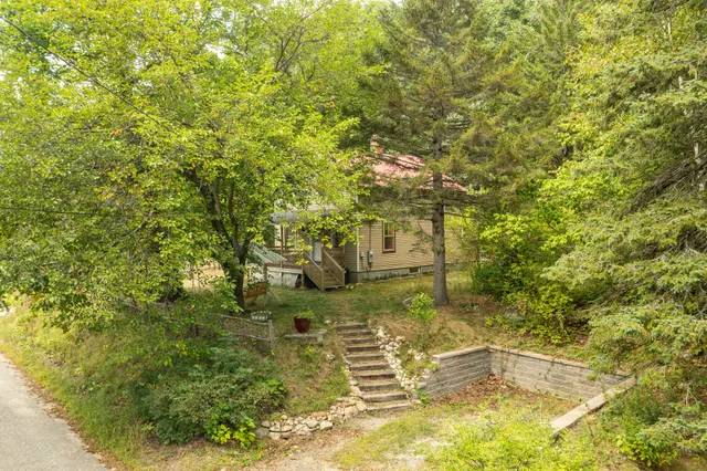 $169,900 | 45 Richards Avenue, Mexico, ME 04257