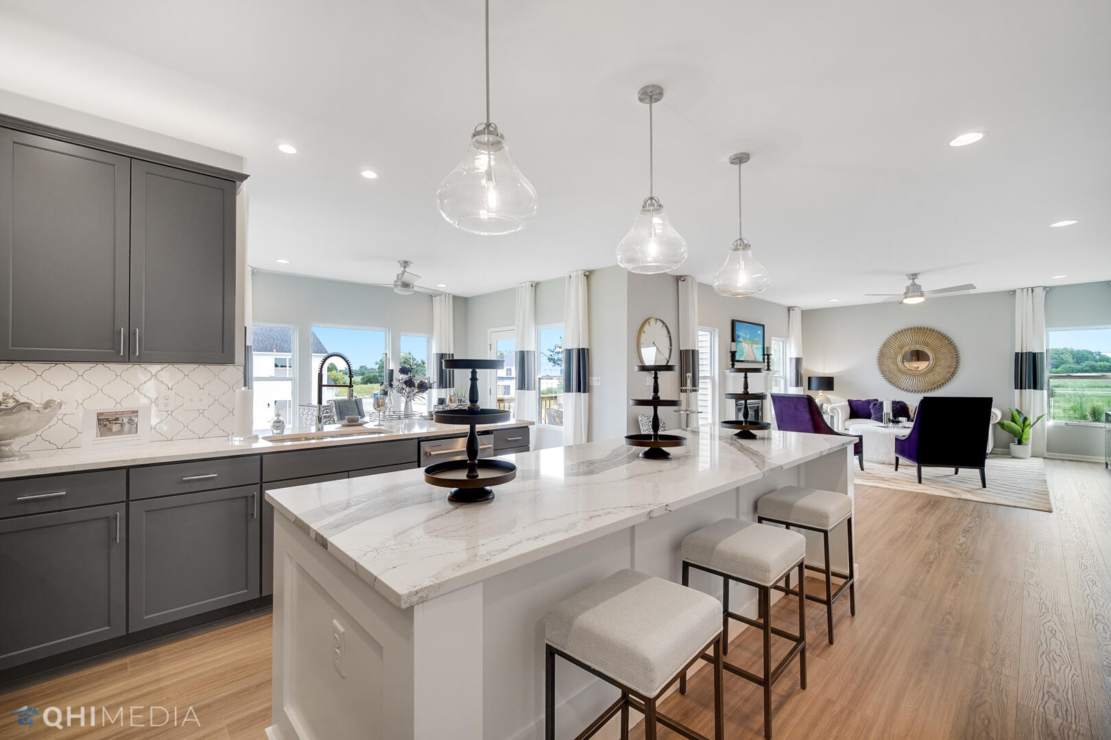 25 Levanno Drive Crown Point, IN 46307 - Photo 10 of 25 a large kitchen with a table and chairs