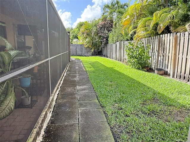 $740,000 | 8725 Southwest 56th Place, Cooper City, FL 33328